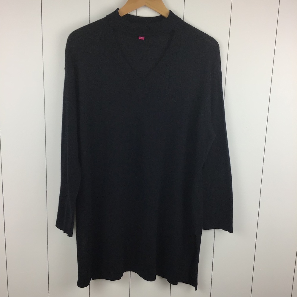 Vince Camuto 1X V Neck Cut Out Knit Sweater Black